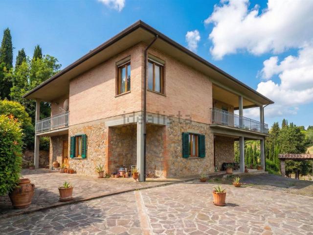 Casa in vendita a Lajatico, Toscana