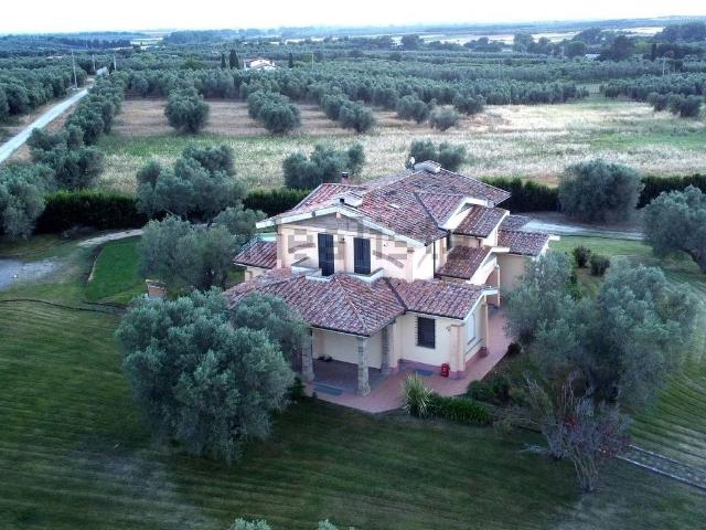 Casa in vendita a Montalto Di Castro, Lazio