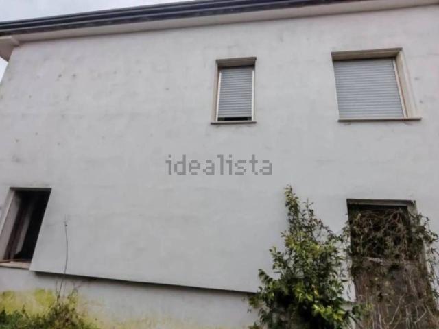 Casa in vendita a Villa Santa Lucia, Lazio