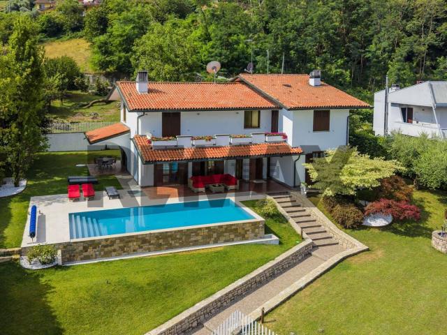 Casa in vendita a Gandosso, Lombardia