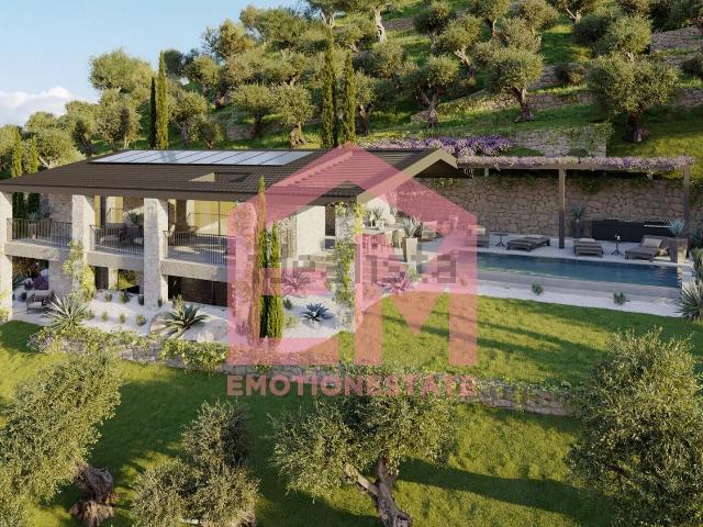 Casa in vendita a Torri Del Benaco, Veneto