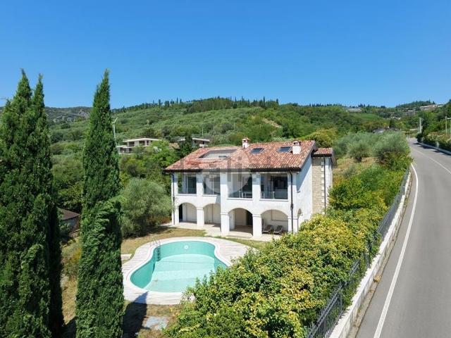 Casa in vendita a Garda, Veneto