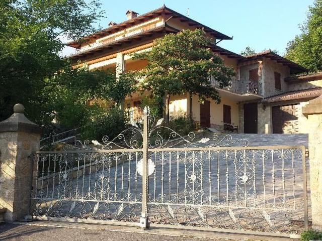 Casa in vendita a Verucchia, Zocca