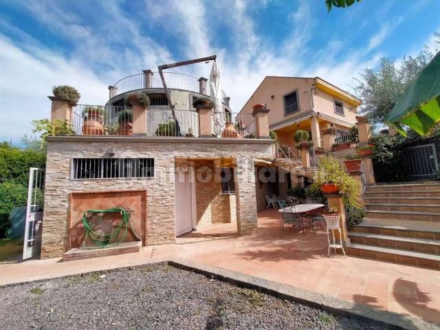 Casa in vendita a Cannizzaro, Aci Castello