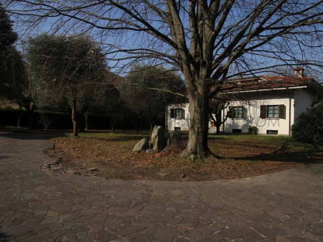 Casa in vendita a Galbiate, Lombardia