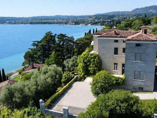 Casa in vendita a Padenghe Sul Garda, Lombardia