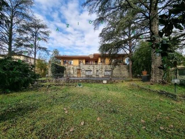 Casa in vendita a Vicchio, Toscana