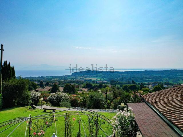 Casa in vendita a Lonato, Lombardia