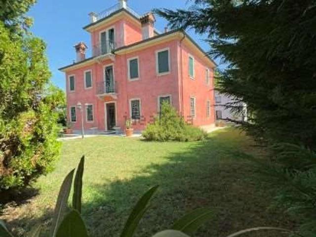 Casa in vendita a Bovolone, Veneto