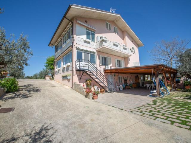 Casa in vendita a Pianella, Abruzzo