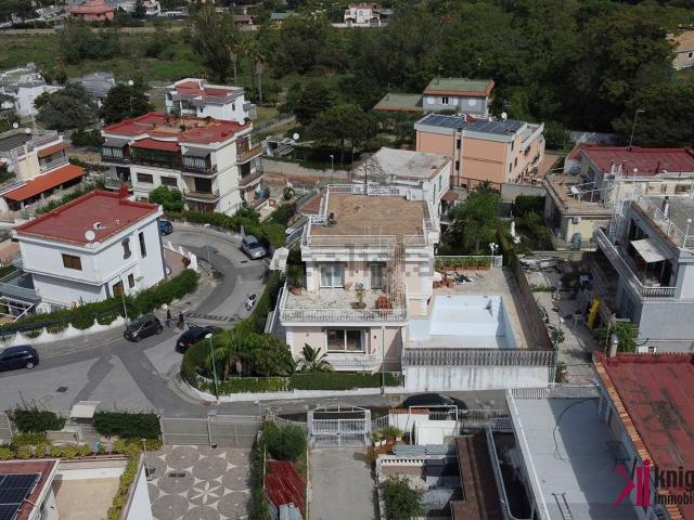 Casa in vendita a La Schiana, Pozzuoli