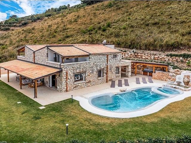 Casa in vendita a Castellammare Del Golfo, Sicilia