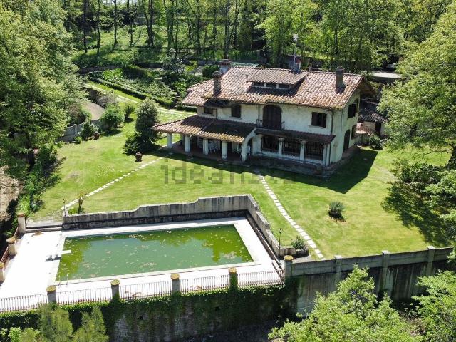Casa in vendita a Ripa dell'Olmo, Palazzo Del Pero