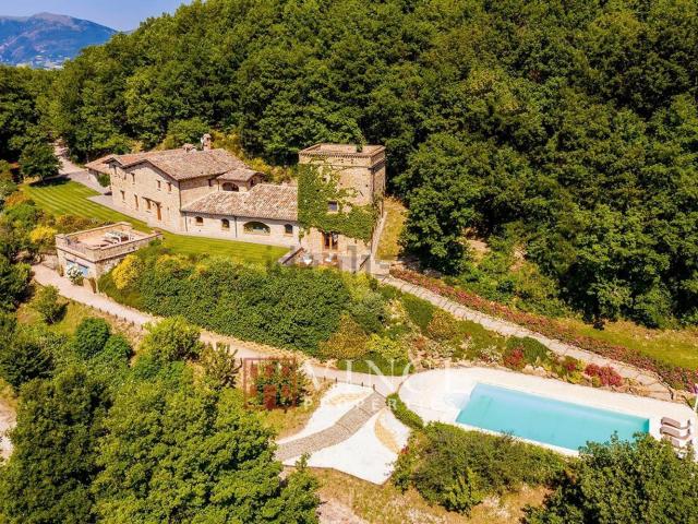 Casa in vendita a Marche, Macerata