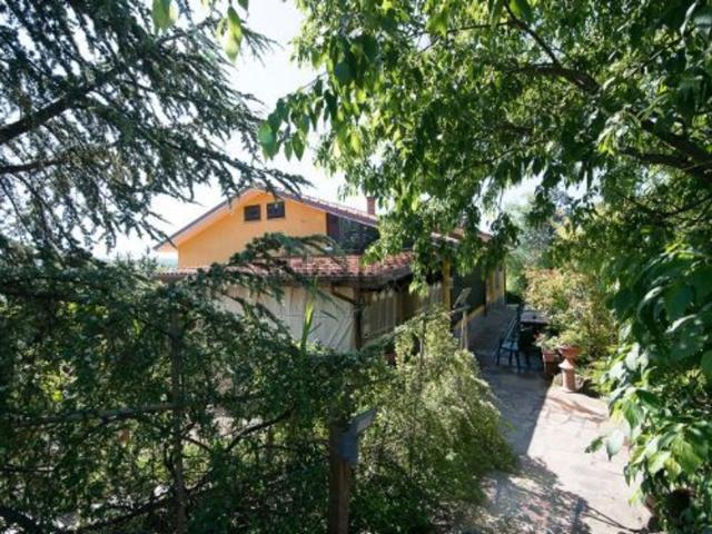Casa in vendita a Fortunago, Lombardia