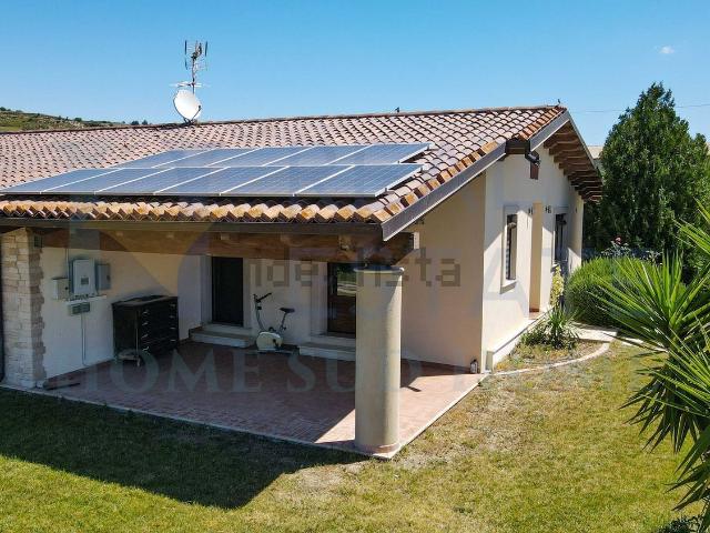 Casa in vendita a Giarratana, Sicilia