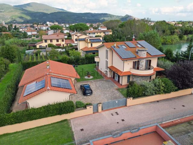 Casa in vendita a Cascina, Toscana
