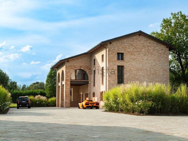 Casa in vendita a Re, Reggio Emilia