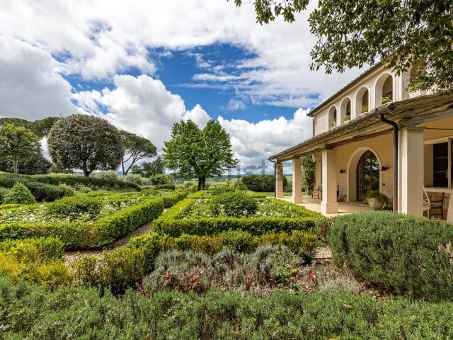 Casa in vendita a Buonconvento, Toscana