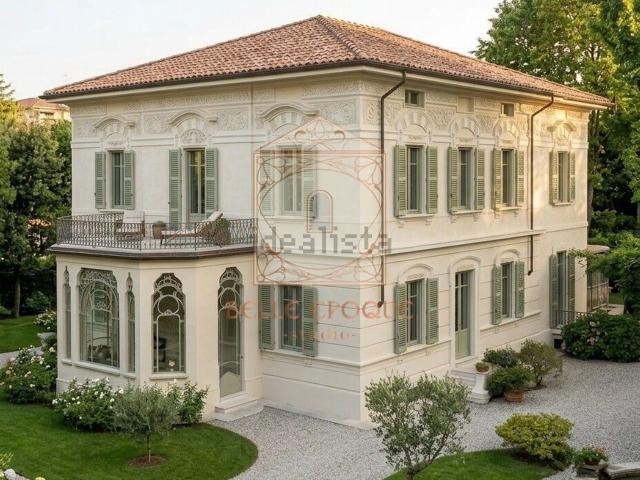 Casa in vendita a Roma Imperiale, Forte Dei Marmi