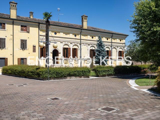 Casa in vendita a Villafontana di Bovolone, Bovolone