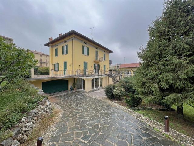Casa in vendita a Bulciago, Lombardia