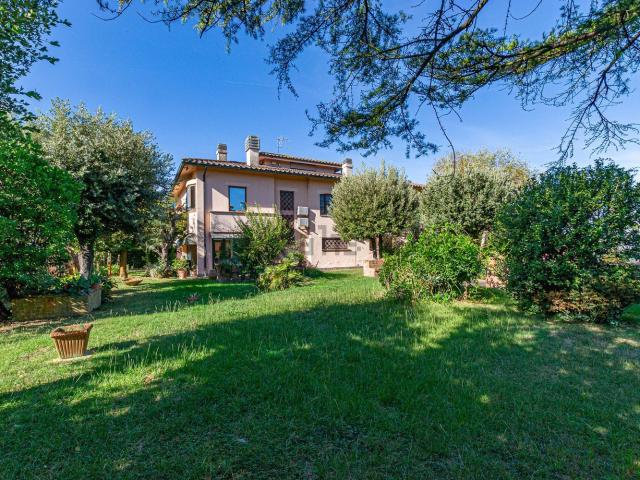 Casa in vendita a La Borra, Pontedera
