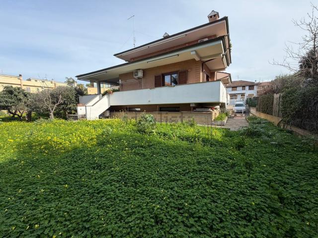 Casa in vendita a San Gordiano, Roma Capitale