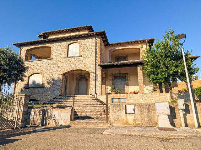 Casa in vendita a Baschi, Umbria