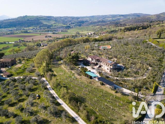 Casa in vendita a Assisi, Umbria