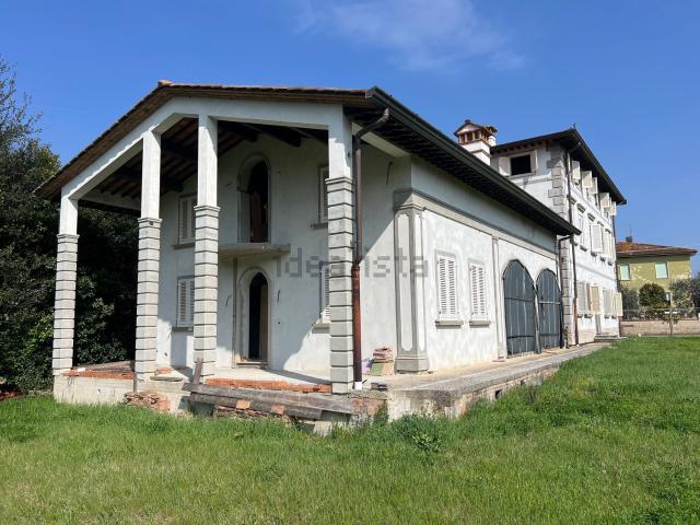 Casa in vendita a Unione dei Comuni Circondario dell'Empolese Valdelsa, Fucecchio