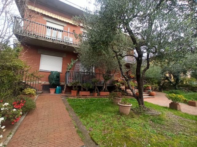 Casa in vendita a Gallo, Montecatini Terme