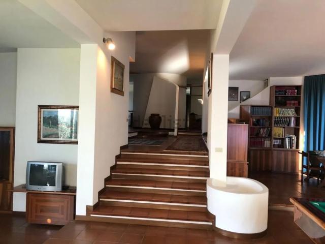 Casa in vendita a Grotta Parlanti, Montevettolini