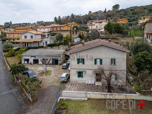 Casa in vendita a Fara Sabina, Lazio