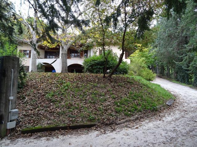 Casa in vendita a Spina, Fabriano