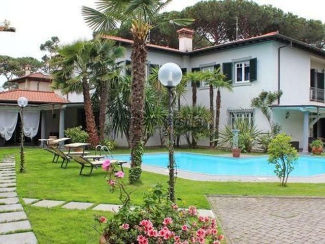 Casa in vendita a Vittoria Apuana, Forte dei Marmi