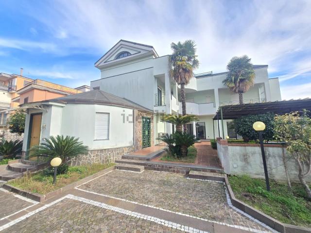 Casa in vendita a Casoria, Campania