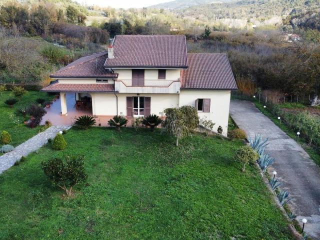 Casa in vendita a Pannarano, Campania