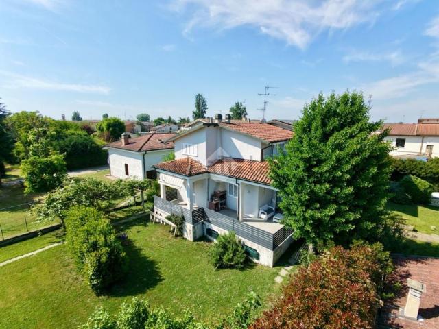 Casa in vendita a Bassa Reggiana, Re