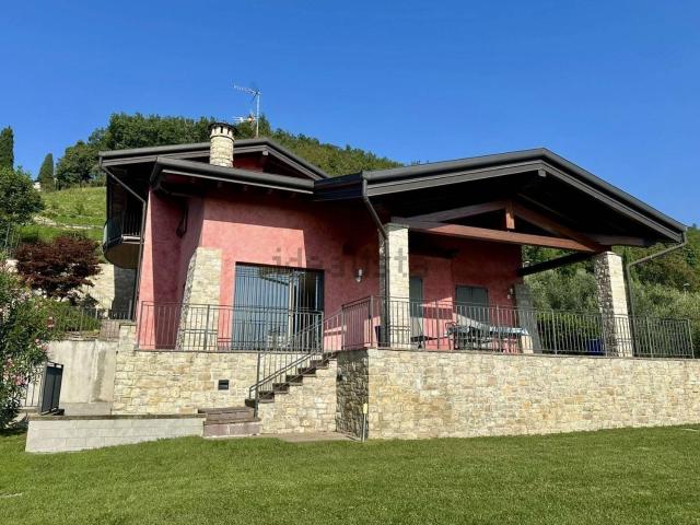 Casa in vendita a Cenate Sotto, Lombardia