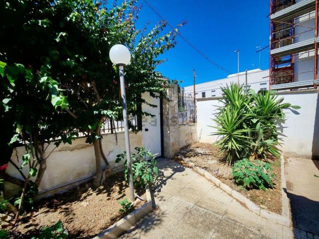 Casa in vendita a Casale, Puglia