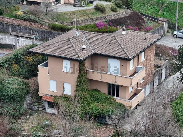 Casa in vendita a Muggiò, Como