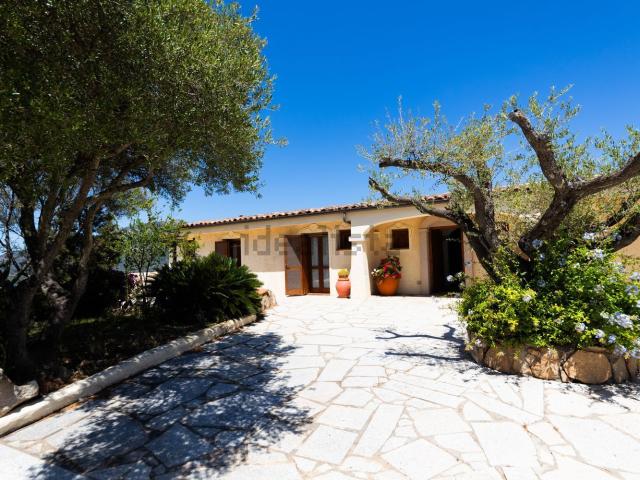 Casa in vendita a San Pantaleo, Sardigna/Sardegna