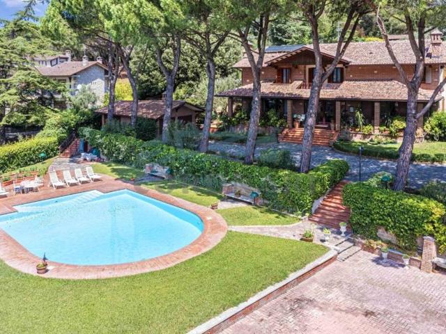Casa in vendita a Magione, Umbria