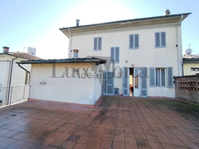 Casa in vendita a Porcari, Toscana