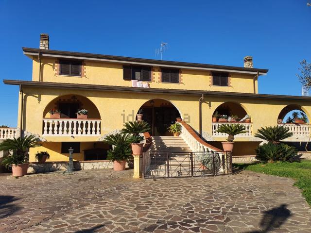 Casa in vendita a Aprilia, Lazio