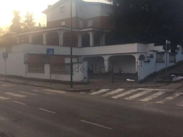Casa in vendita a Unione dei comuni del Distretto Ceramico, Maranello