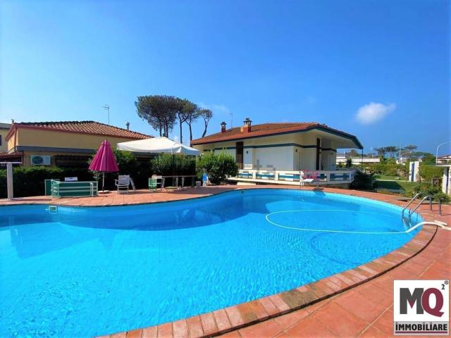 Casa in vendita a Castel Volturno, Campania