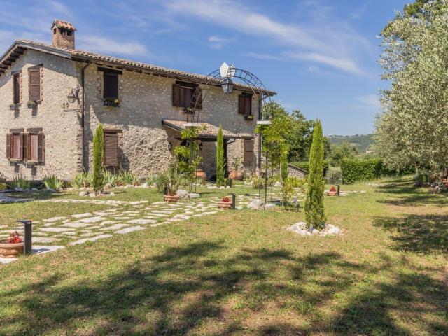 Casa in vendita a Poggio Bustone, Lazio