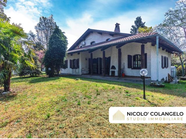 Casa in vendita a Cislago, Lombardia